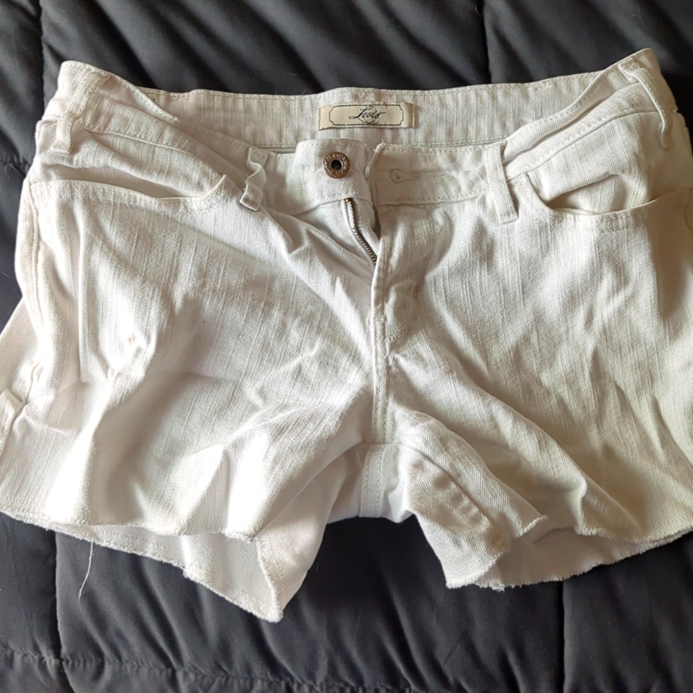White Levi shorts